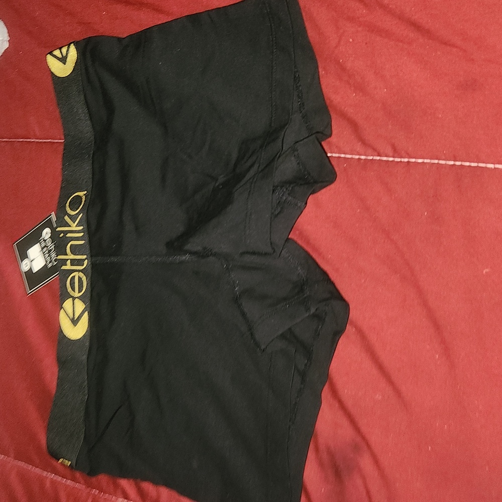 Intimates (underwear) - Picture 7 of 8